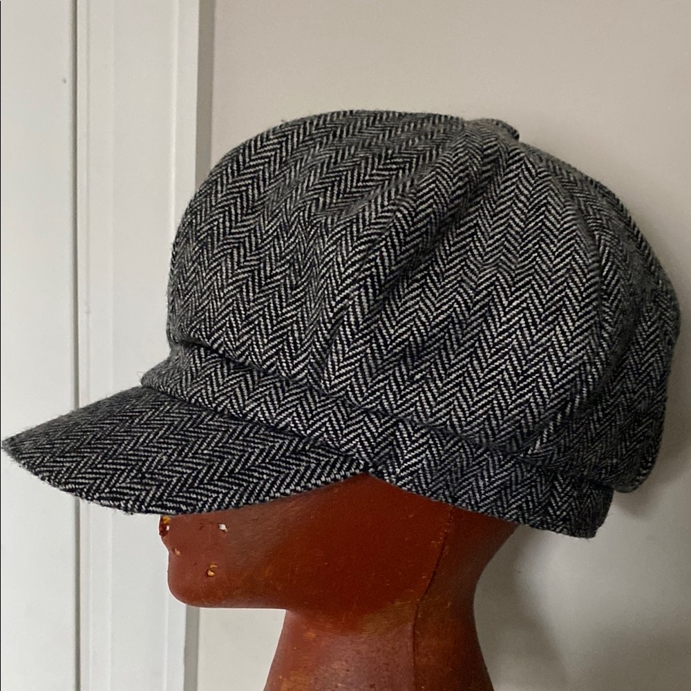 Stylish Herringbone Newsboy Cap